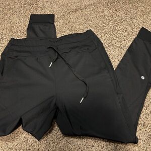 Halara SoftlyZero Plush High Waisted
Drawstring Pocket Plain Full Length Joggers